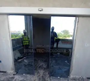 Sensoric Auto Entry Door