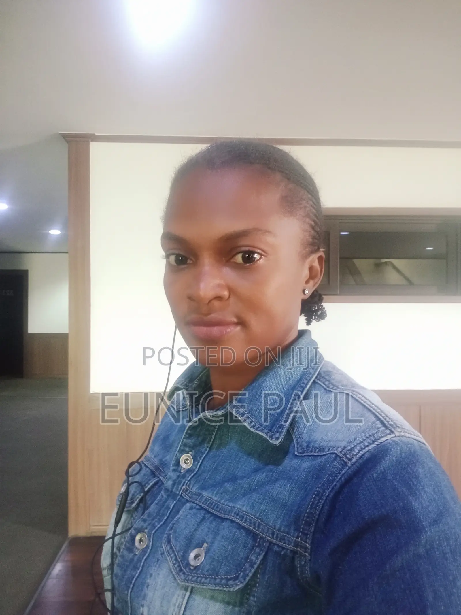 Receptionist