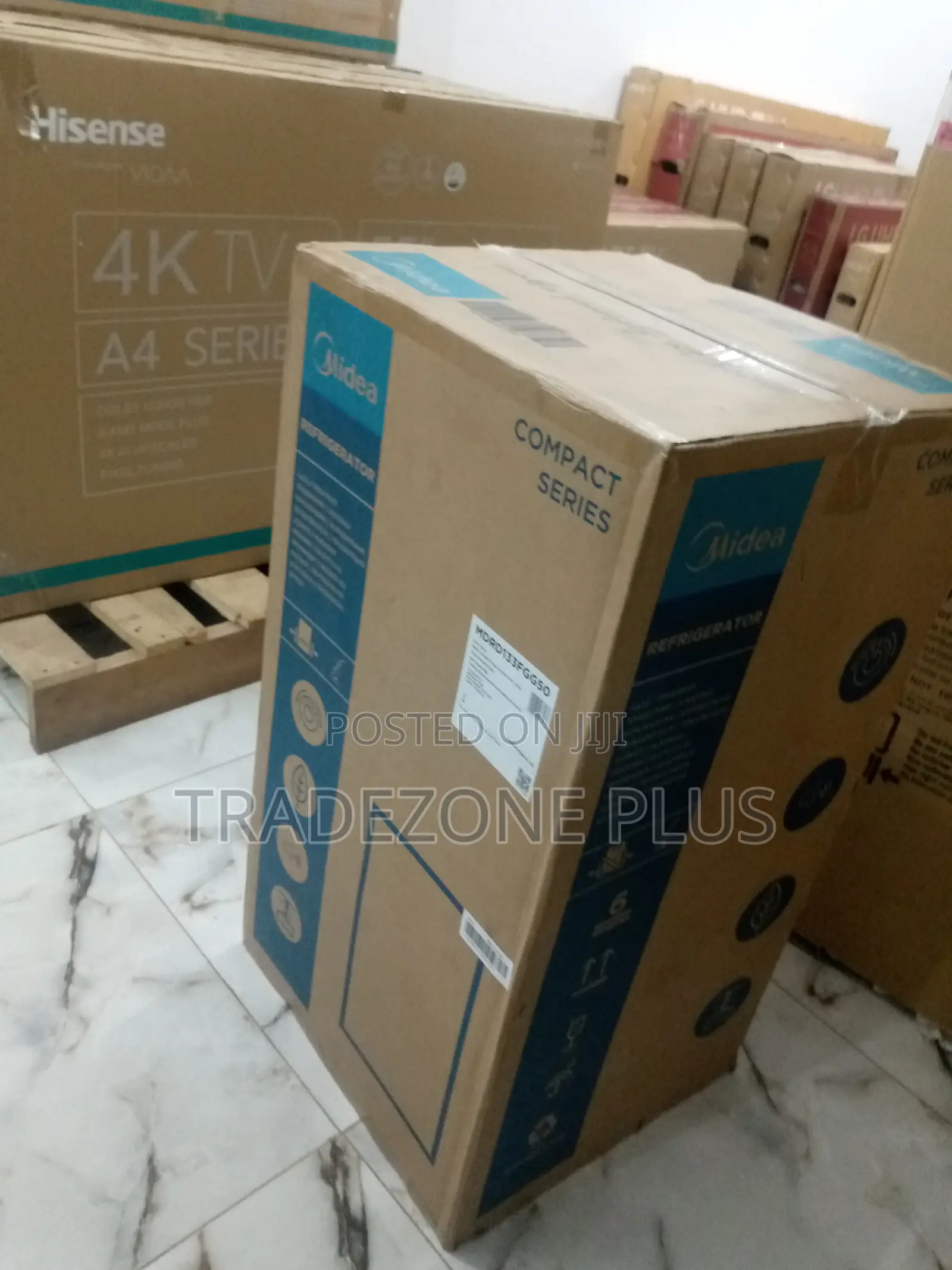 Durable Midea 90L Single Door Refrigerator Mdrd133fgg50