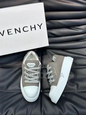Givenchy Sneakers