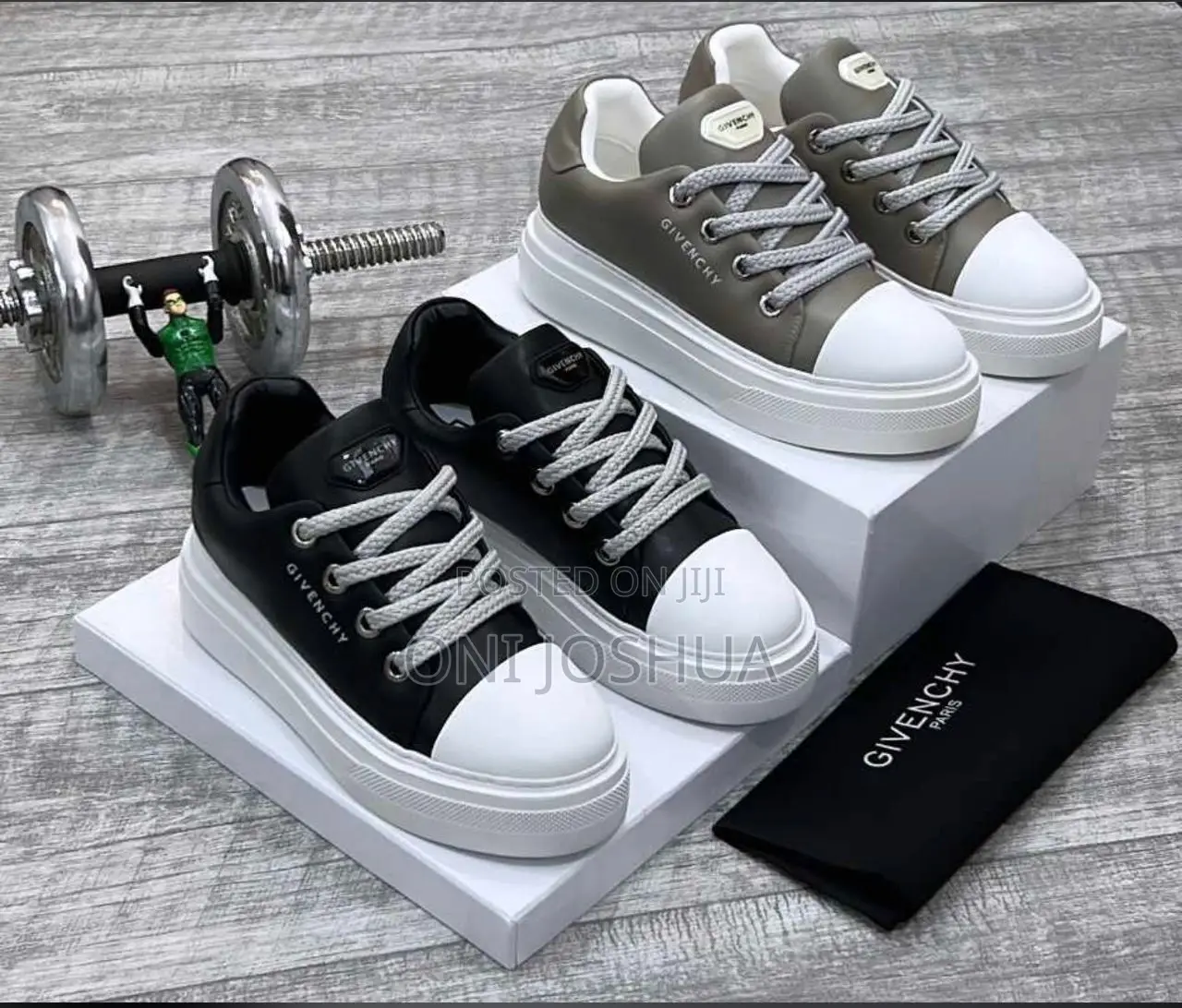 Givenchy Sneakers
