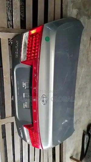 Hyundai Azera 2006 and 2010 Boot