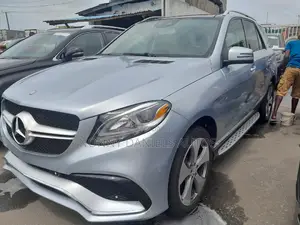 Mercedes-Benz GLE-Class GLE 350 2017 Blue
