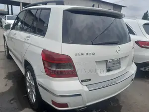 Mercedes-Benz GLK-Class 350 4MATIC 2012 White
