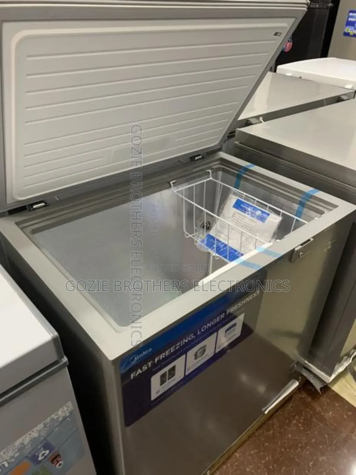 Midea Chest Freezer (197liters) Silver Color
