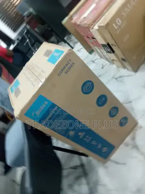 Standard Midea 90L Single Door Refrigerator Mdrd133fgg50