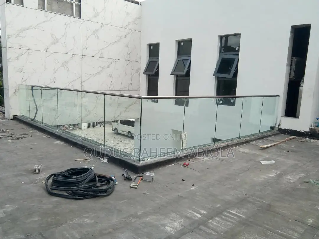 Glass Railings (Plan Color)