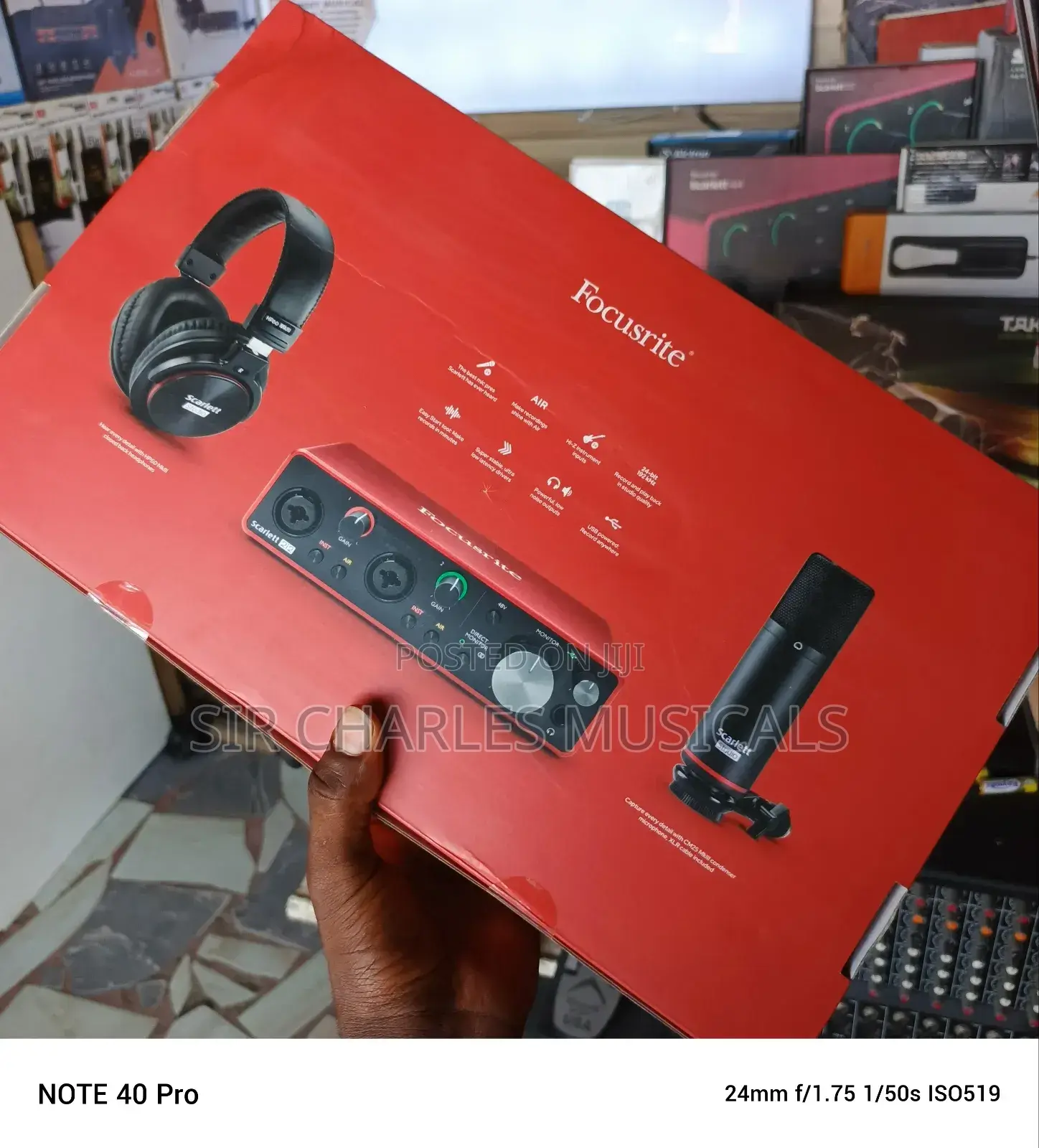 Focusrite Scarlet 2i2 Complete Sets