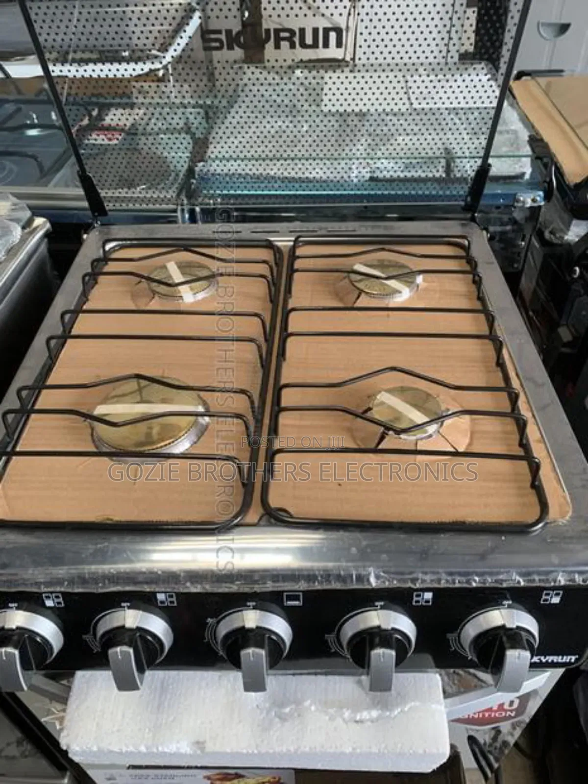Skyrun Standing Gas Cooker 4 Gas