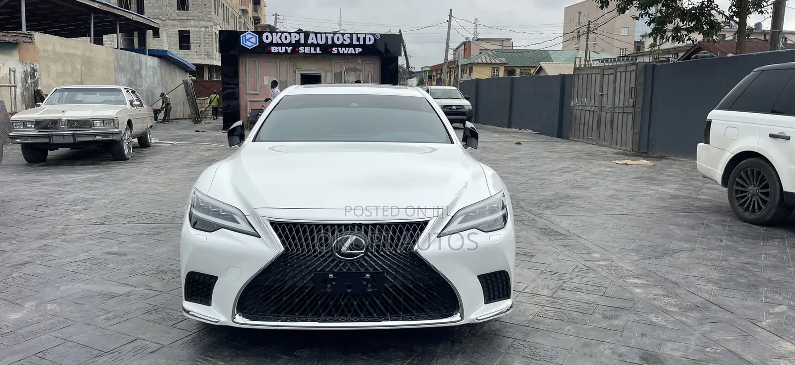 Lexus LS 2022 White