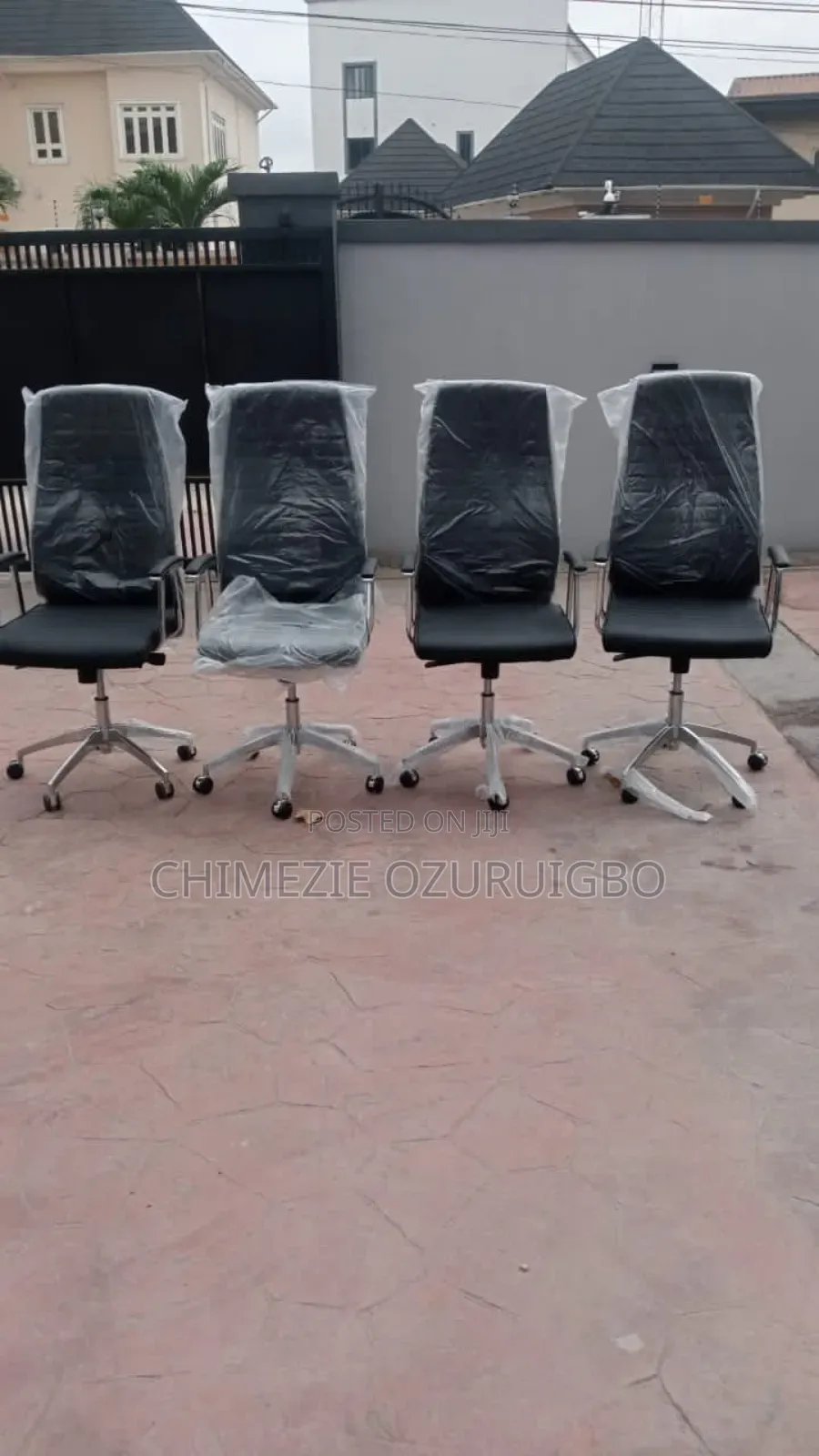 Black Executive Leather Swivel Chair