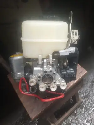 2016-2018 Toyota 4runner Abs Pump