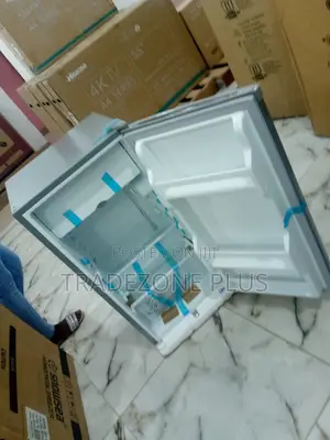 Strong Midea 90L Single Door Refrigerator Mdrd133fgg50