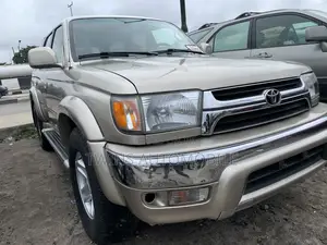 Toyota 4-Runner 2002 Gold