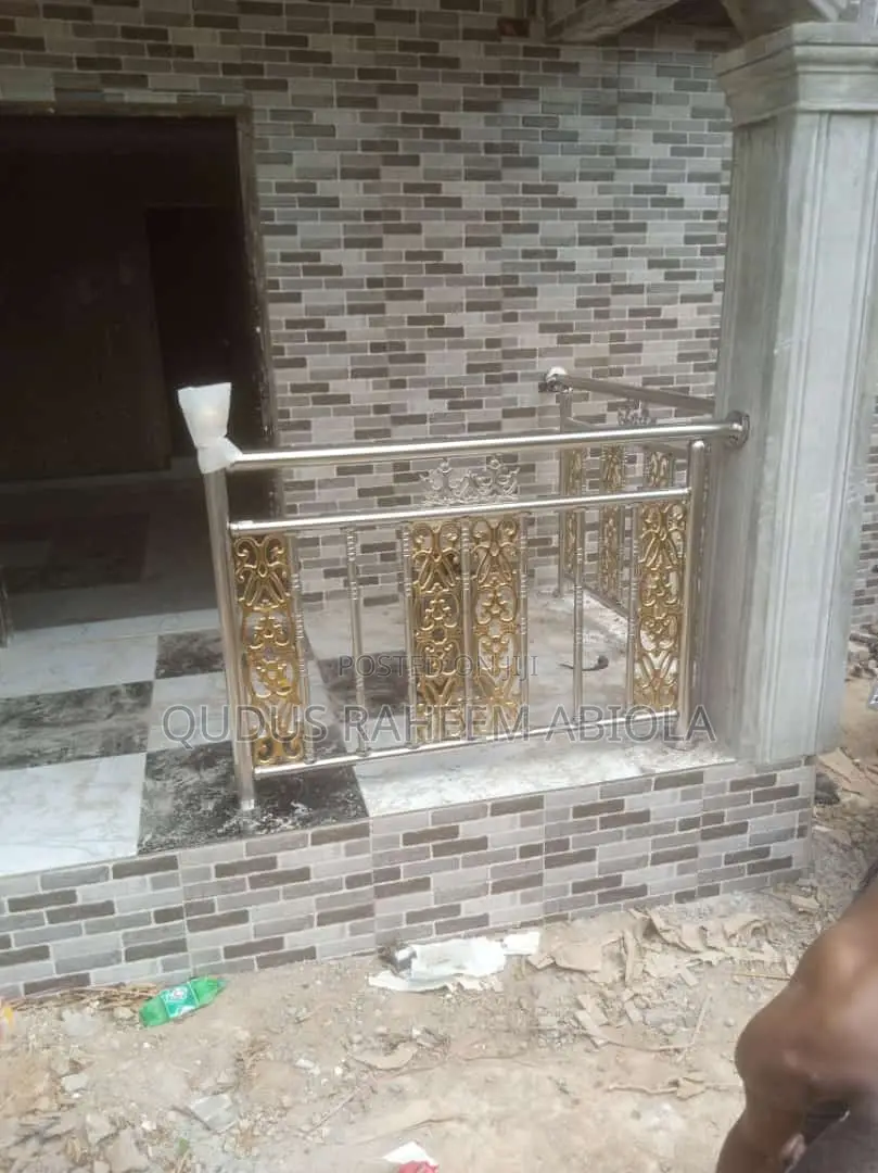 Stainless Hand Railies