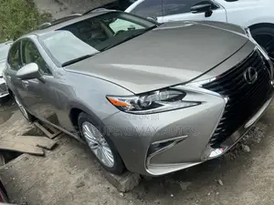 Lexus ES 350 FWD 2016 Gold