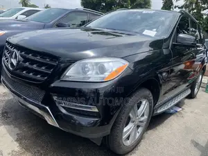Mercedes-Benz M Class ML350 4dr SUV (3.5L 6cyl 7A) 2015 Black