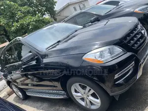Mercedes-Benz M Class ML350 4dr SUV (3.5L 6cyl 7A) 2015 Black