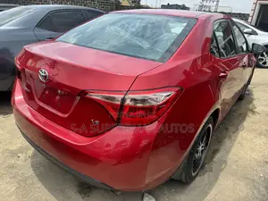Toyota Corolla 2017 Red