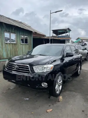 Photo - Toyota Highlander Limited 2010 Black
