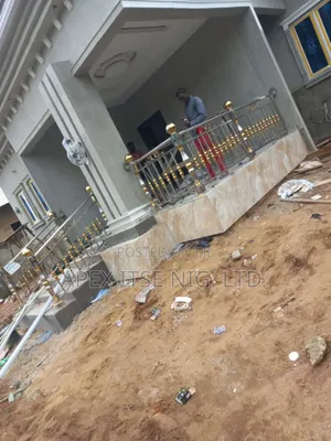 High Quality Luxury Railings