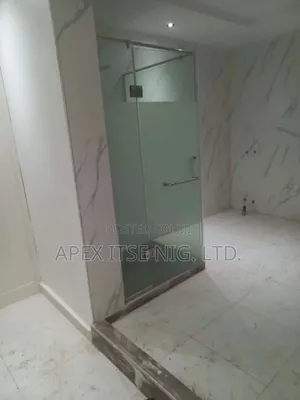 Hinged Door Shower Cubicle