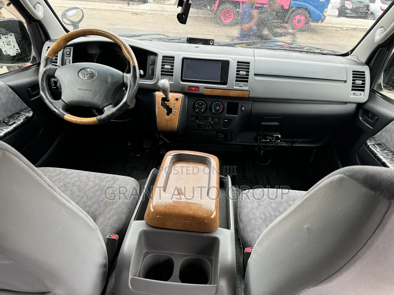 Toyota HiAce 2008 Silver