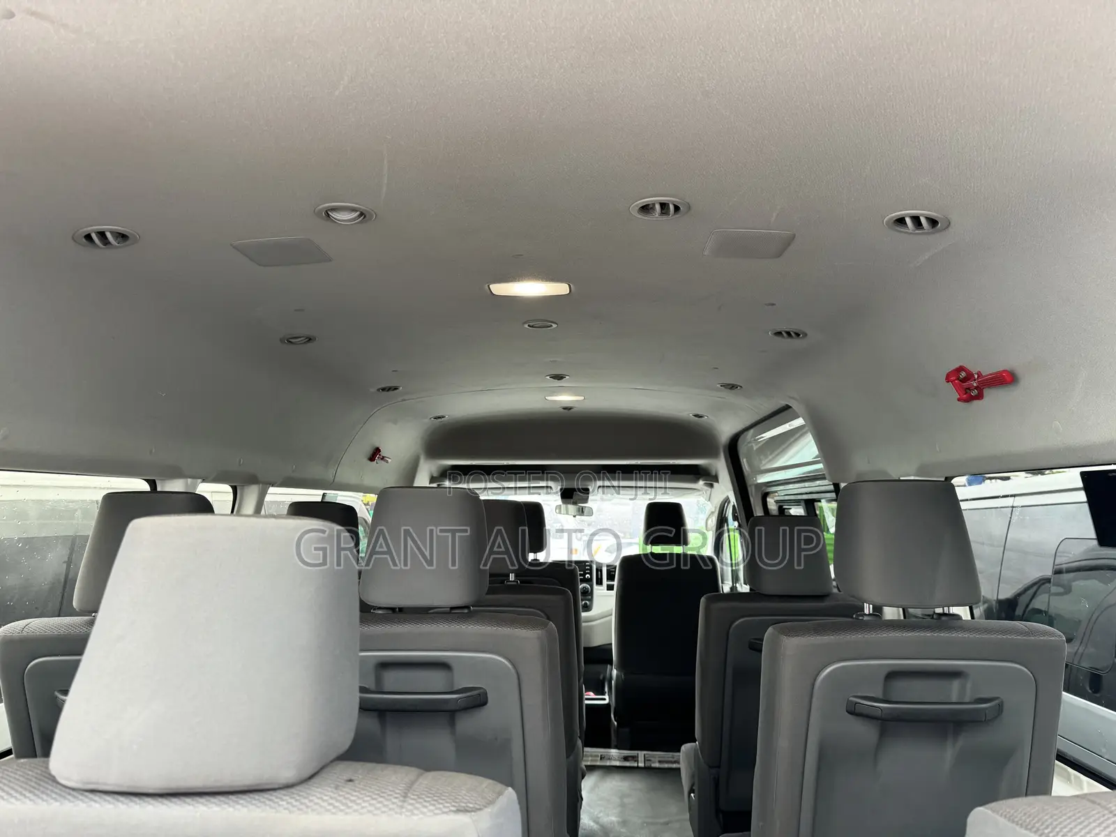Toyota HiAce 2021 White