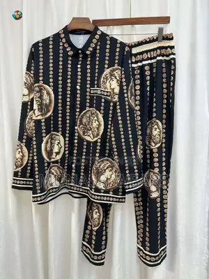 Luxury Vintage Royal Up and Down