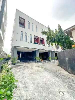 4bdrm Duplex in Lekki Phase 1 for sale