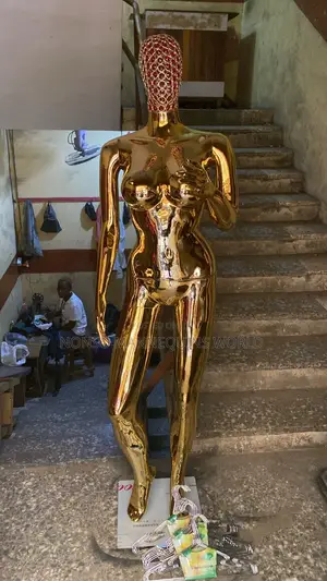 Net Head Gold Chrome Female Size 12 Mannequin