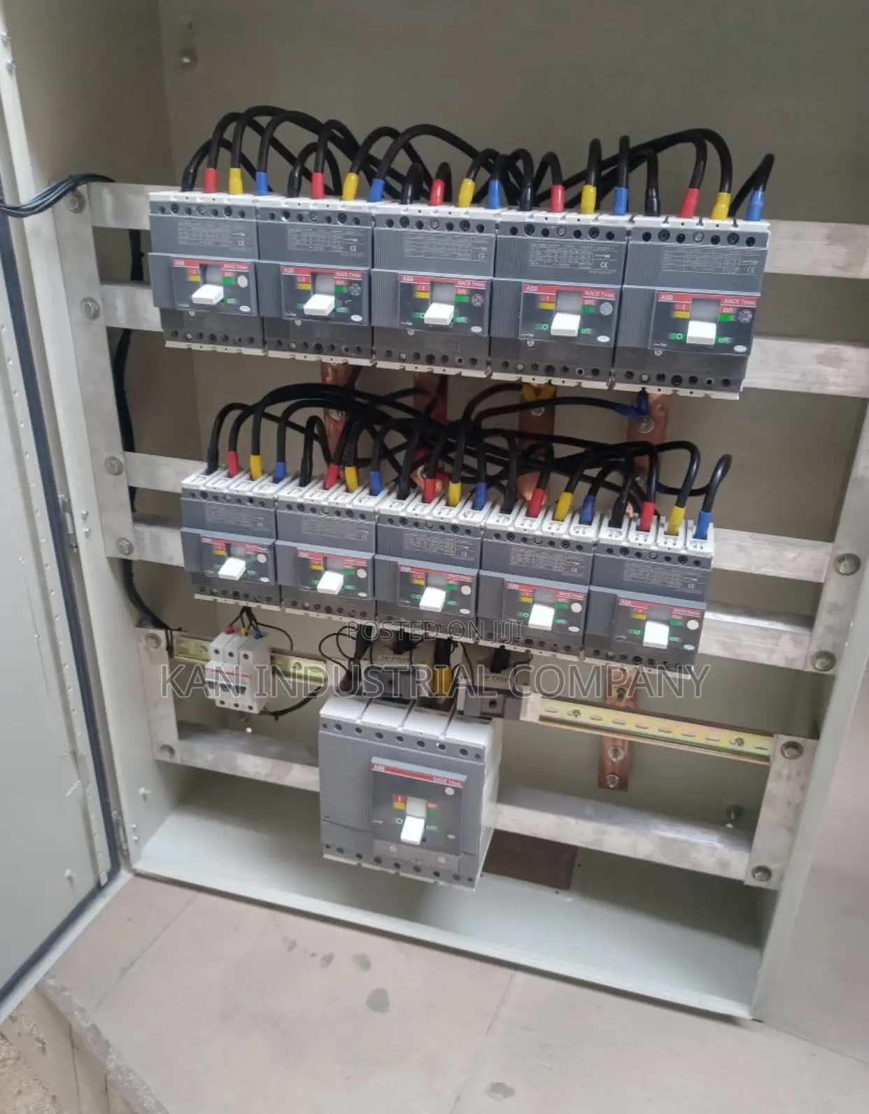 10ways 100amps And 400amp Incomer