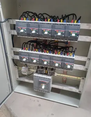 10ways 100amps And 400amp Incomer
