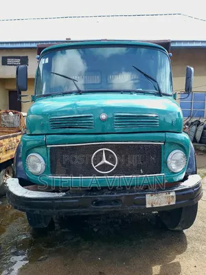 Mercedes Benz 911 Tipper Dump Truck