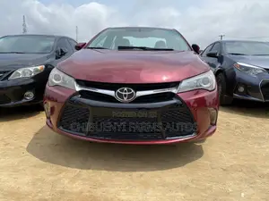 Toyota Camry 2016 Red