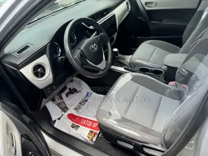 Toyota Corolla 2017 Silver