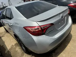 Toyota Corolla 2017 Silver