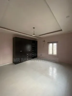 4bdrm Duplex in Ago Palace for rent