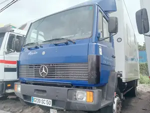 Mercedes Benz Cargo Trailer Truck