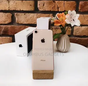 Apple iPhone 8 64 GB Gold