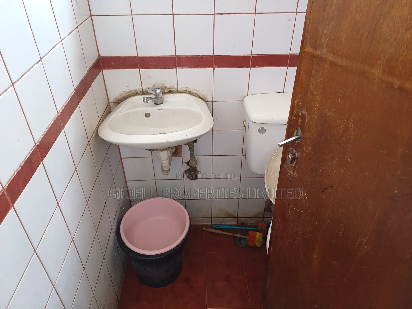 45sqm Office Space on the Second Floor