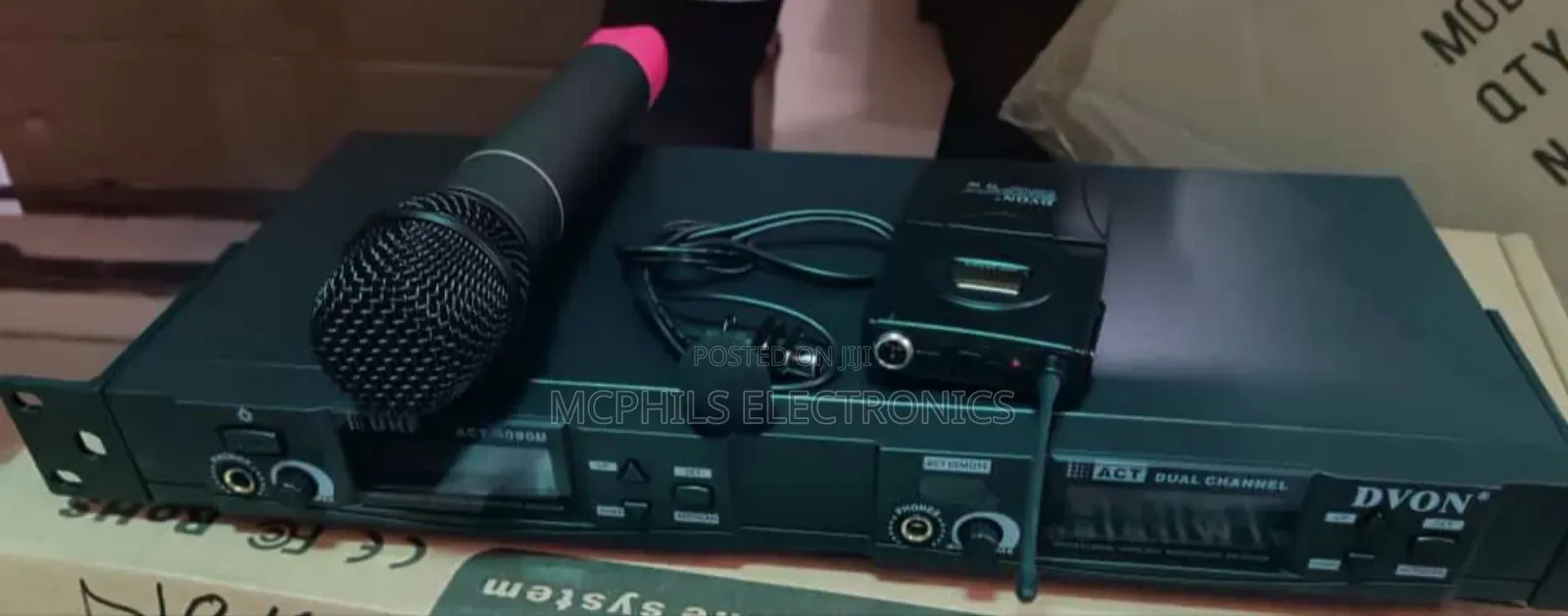 Dvon Uhf Hybrid Pro-wireless Microphone System