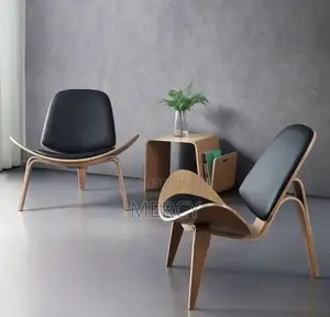 Relaxation Chair With Padded Seat