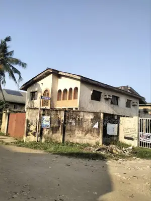 4bdrm Duplex in Fagbile Estate for sale