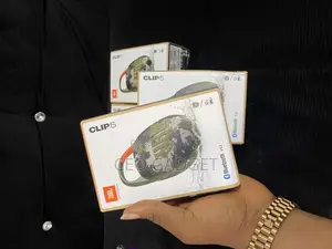 JBL Clip 5
