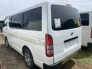 Toyota HiAce 2010 White