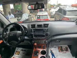 Toyota Highlander Limited 3.5l 4WD 2013 Black