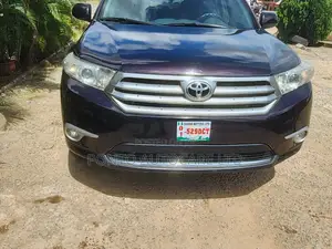 Toyota Highlander 2013 Burgundy