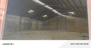 441sqm Warehouse Off Eric Moore Road .