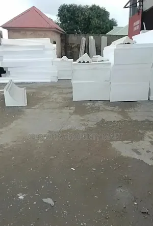 Polystyrene Board and Parapet